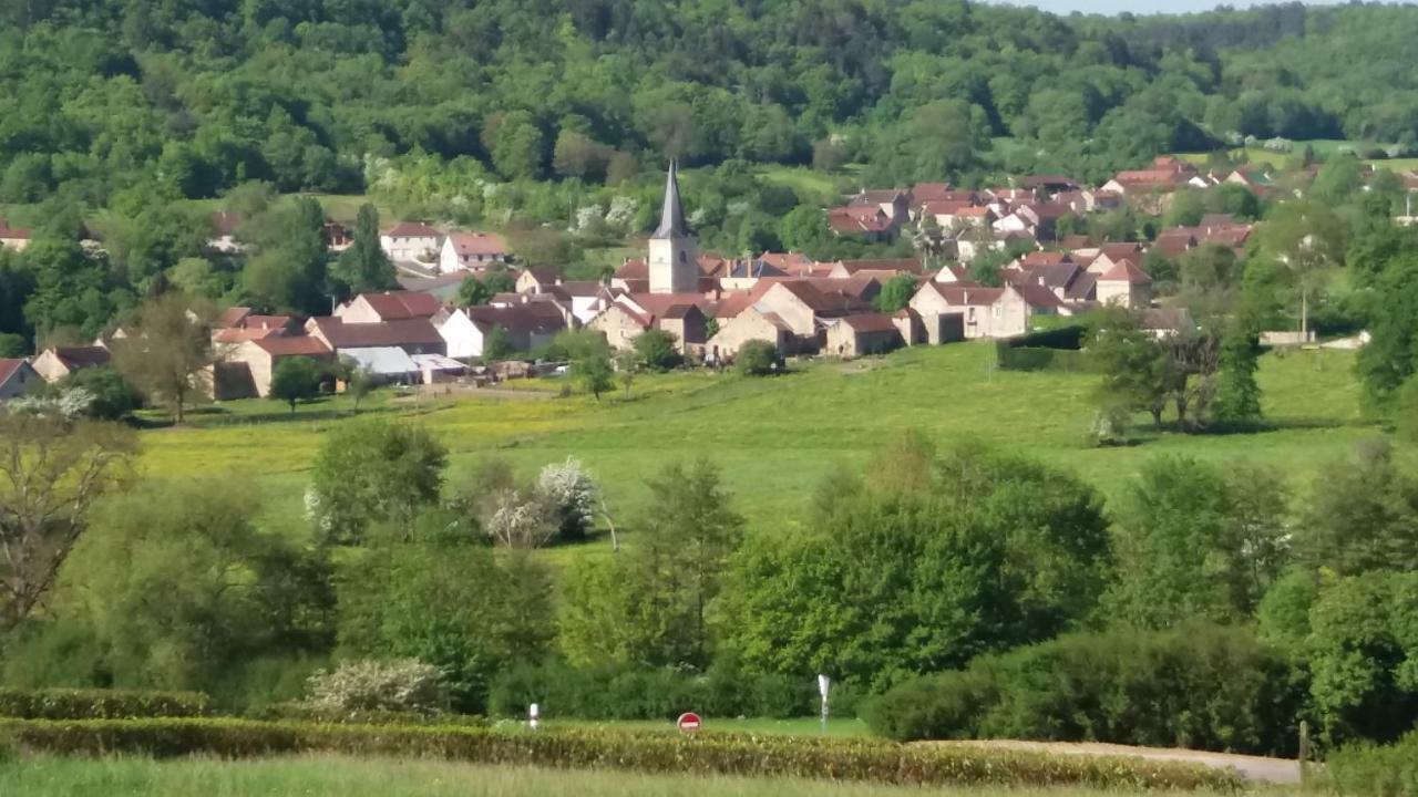 Gite Du Val D' Armancon Quincerot  外观 照片